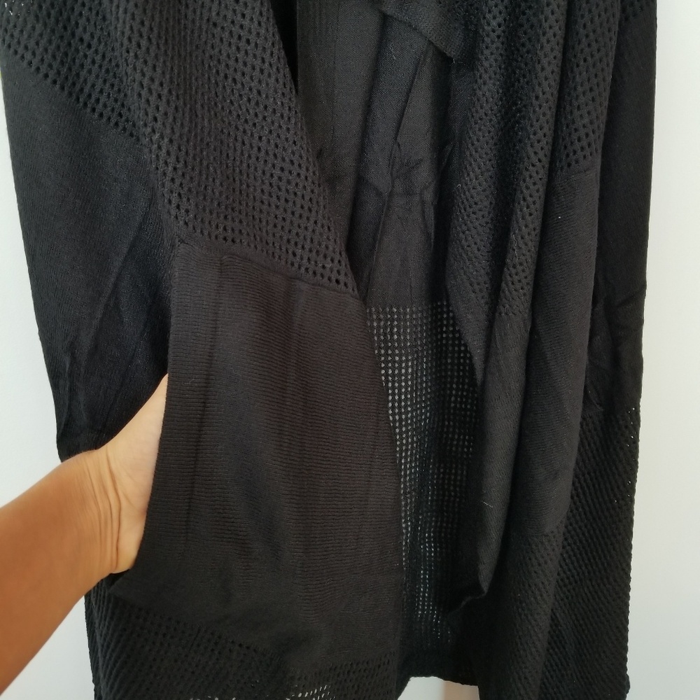 BLACK OPEN FRONT LONG VEST - Picture 3 of 4